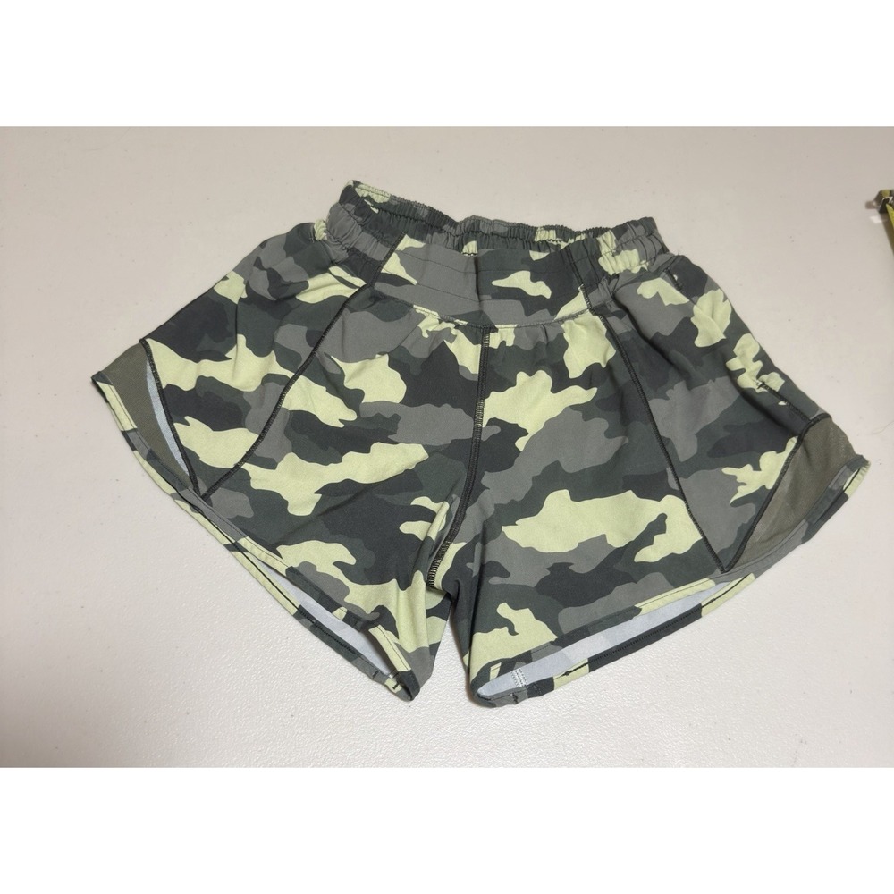 Lululemon Hotty Hot Heritage 365 Camo Crispin Green Size 2T, 4' Inseam